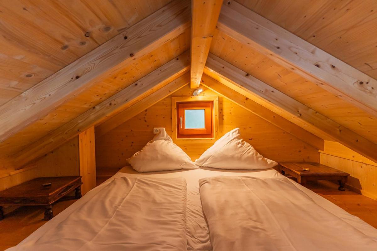 Baumhaushotel Oberbayern Jetzendorf Стая снимка